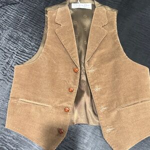 Dior Tan Corduroy Vest GREAT CONDITIONS 

Taking offers
